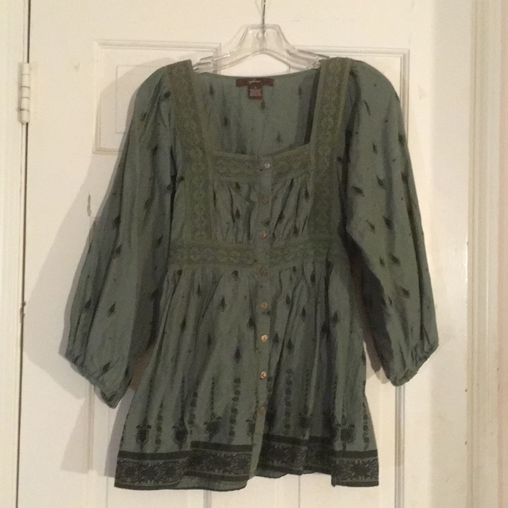 Green bohemian top